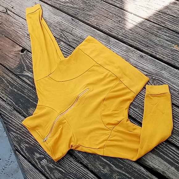 Yellow cropped sweatshirt oversized collar oversized fit NEW - Picture 1 of 4